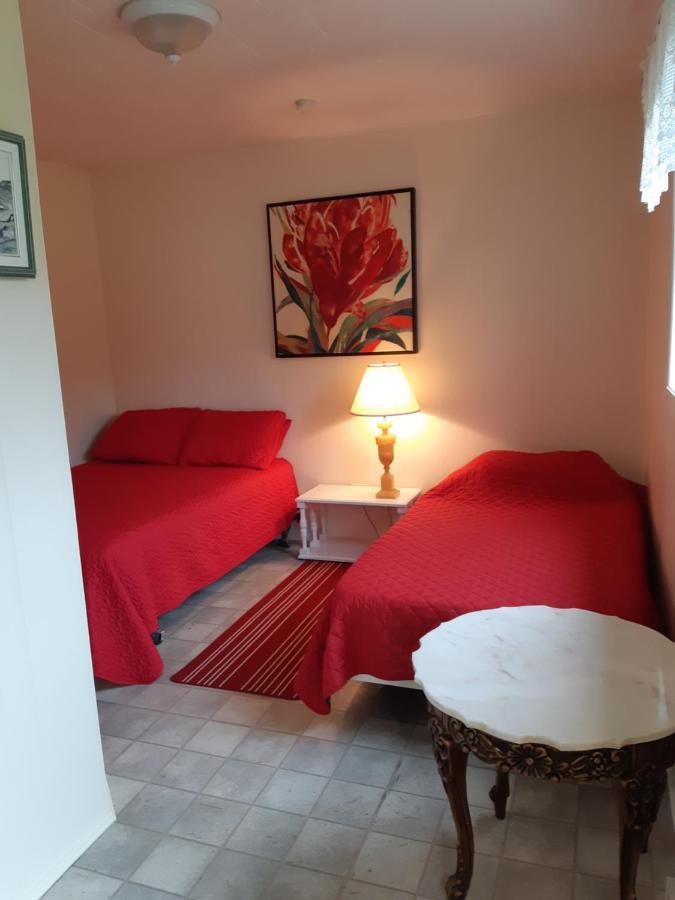 לה טוק Chalet Au Bord Du St-Maurice מראה חיצוני תמונה